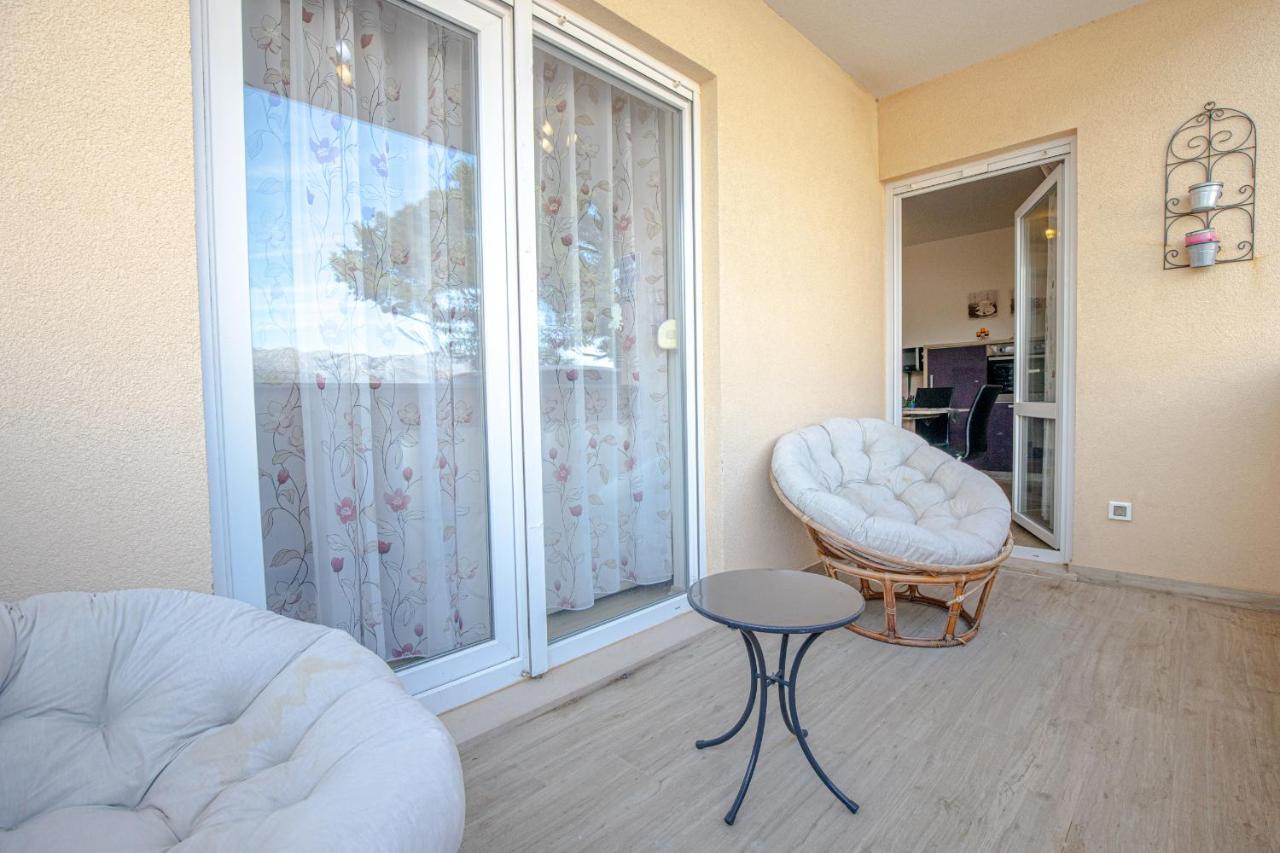 Spacious 2-Bedroom Apartment With Terrace And Parking Cavtat Exterior foto