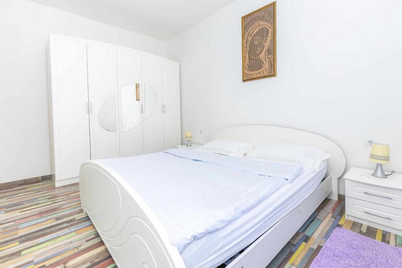 Spacious 2-Bedroom Apartment With Terrace And Parking Cavtat Exterior foto