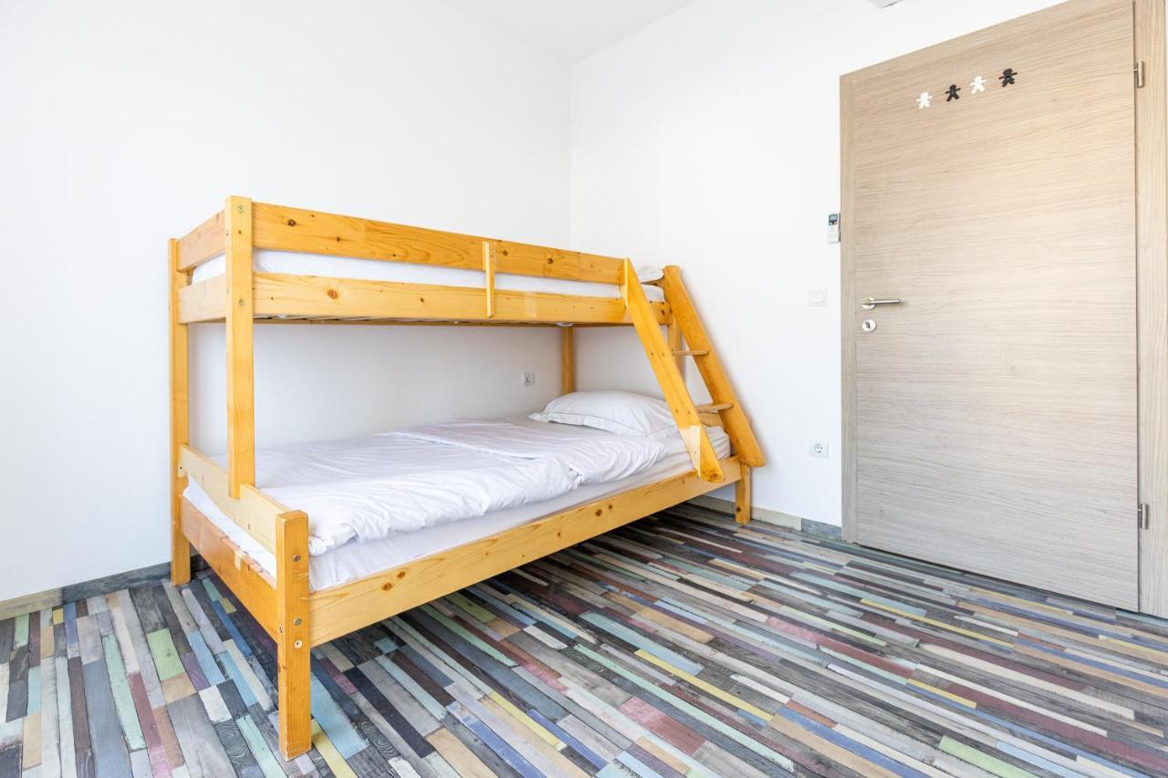 Spacious 2-Bedroom Apartment With Terrace And Parking Cavtat Exterior foto