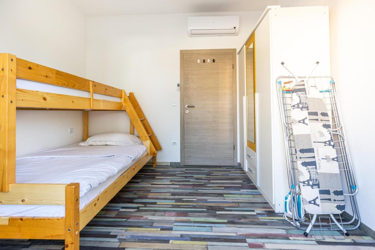 Spacious 2-Bedroom Apartment With Terrace And Parking Cavtat Exterior foto