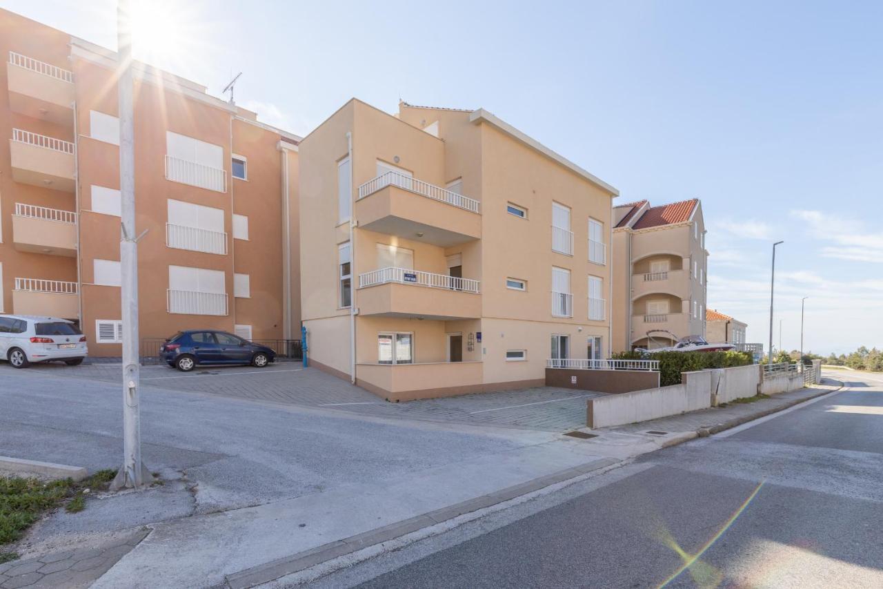 Spacious 2-Bedroom Apartment With Terrace And Parking Cavtat Exterior foto