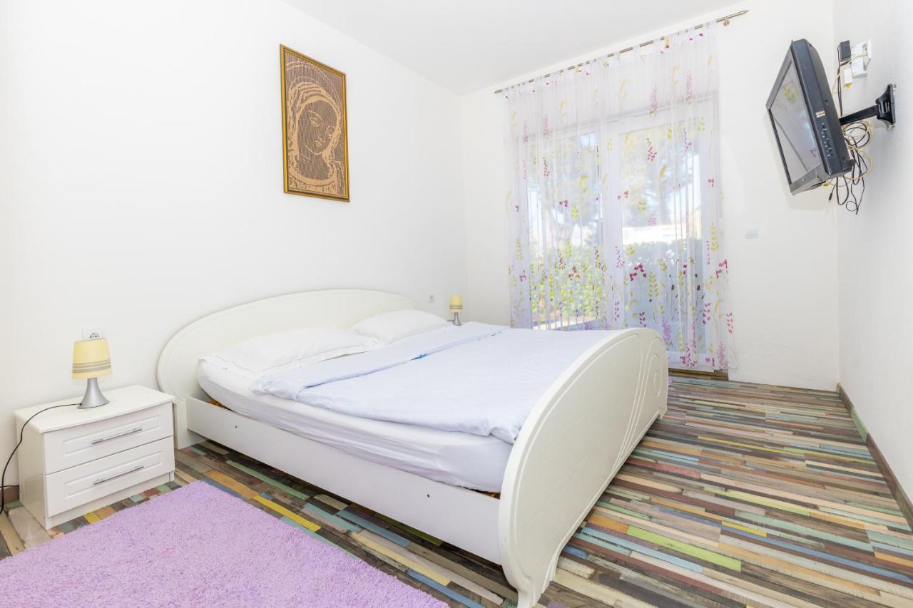 Spacious 2-Bedroom Apartment With Terrace And Parking Cavtat Exterior foto